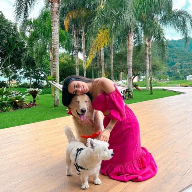 Ramsdale cưới vợ - Bóng Đá