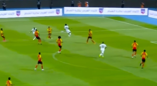 Karim Benzema score stunning goal on Al-Ittihad debut - Bóng Đá