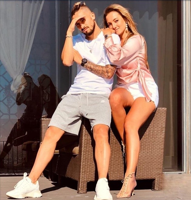 Chị gái của Telles - Bóng Đá