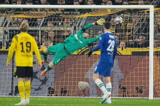 Xavi Explains Why He Subbed Frenkie De Jong at Half-Time for Barcelona - Bóng Đá