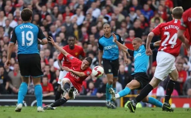 5 best Man Utd debuts after Kobbie Mainoo's 