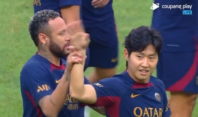 Mbappe sắp ra đi, Neymar tìm được cạ cứng mới - Bóng Đá