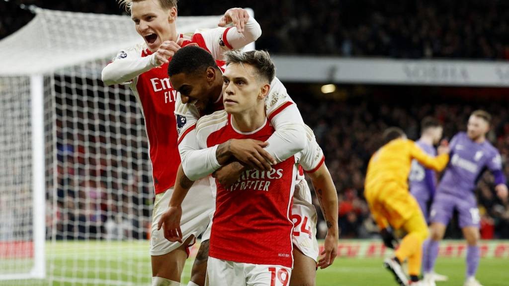 Jamie Carragher gives blunt reason why Liverpool lost to Arsenal and makes title prediction - Bóng Đá