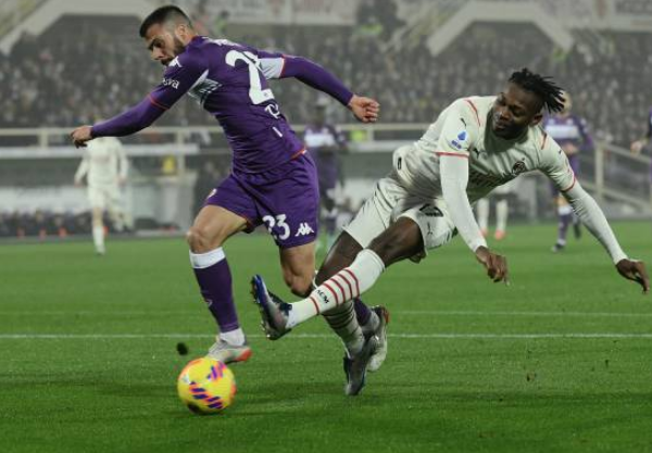 Ibrahimovic đạt cột mốc lịch sử trong ngày AC Milan thua sát nút Fiorentina - Bóng Đá