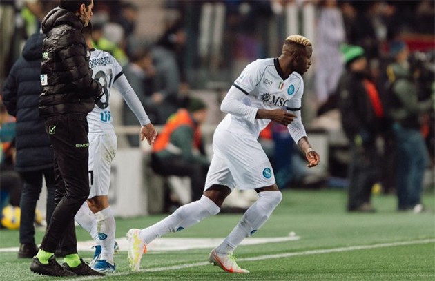 Osimhen is a champion- Walter Mazzarri hails Super Eagles star after brilliant comeback - Bóng Đá