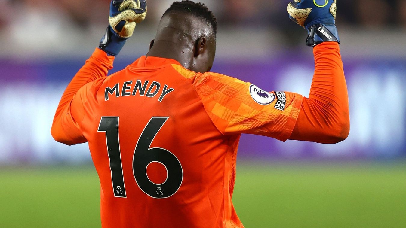 Mendy bay lượn như chim, dùng mặt cứu thua cho Chelsea - Bóng Đá
