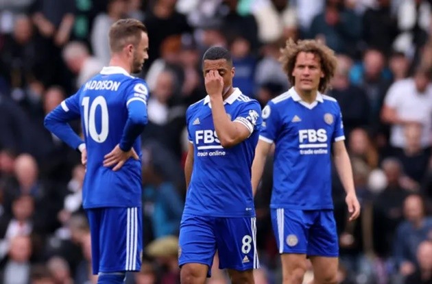 Cuộc đua trụ hạng Premier League 'căng như dây đàn' - Bóng Đá