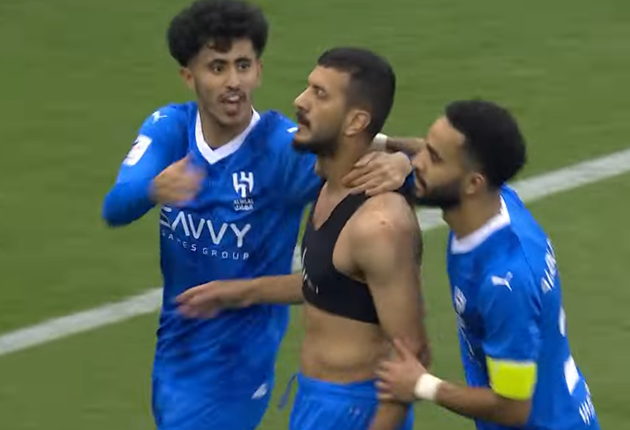 Ghi bàn ở phút bù giờ, Al Ittihad chiếm ngôi đầu bảng C - Bóng Đá