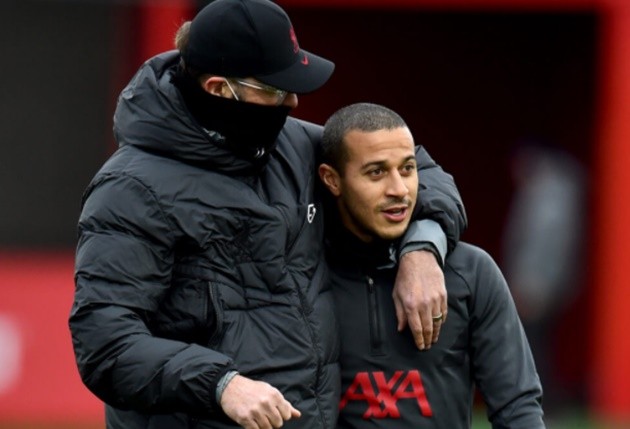 Photos: Reds get into Christmas spirit at AXA Training Centre - Bóng Đá