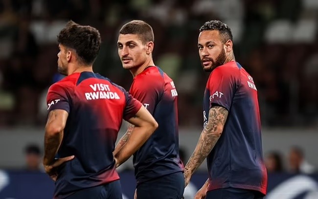 Hàng loạt cú sốc ập đến, PSG bỗng chốc hóa tầm thường - Bóng Đá