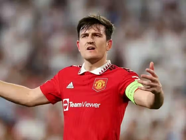 Harry Maguire and wife Fern dress casually for ‘designer’ breakfast date in cafe - Bóng Đá