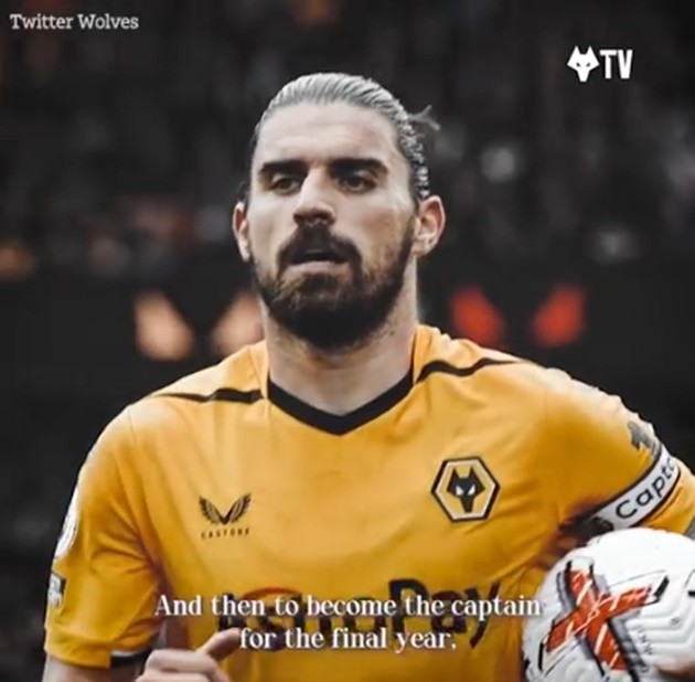 Watch Premier League legend break down in tears as he announces £47m transfer to Saudi Arabia - Bóng Đá