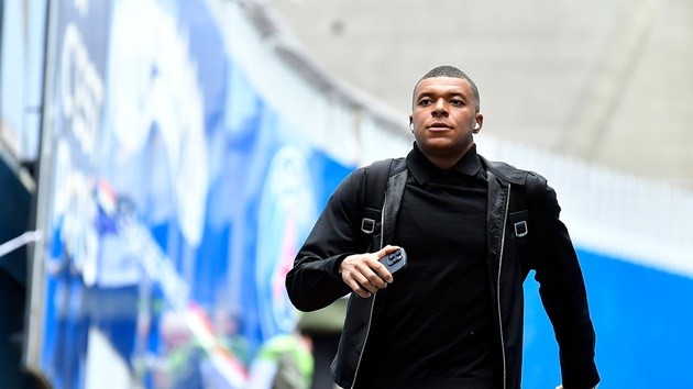 Real Madrid's Kylian Mbappe transfer plan, PSG's counter offer and striker's ultimatum - Bóng Đá