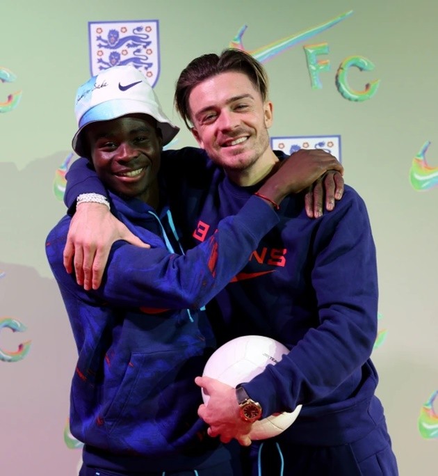 Grealish and Saka’s different lifestyles - Bóng Đá
