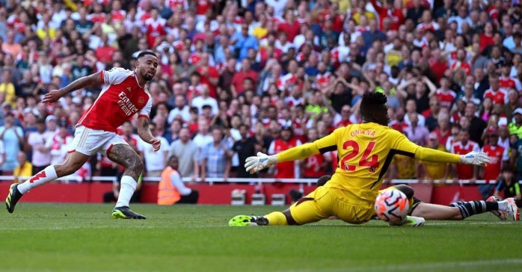 Ngã ngửa với De Gea và Onana - Bóng Đá