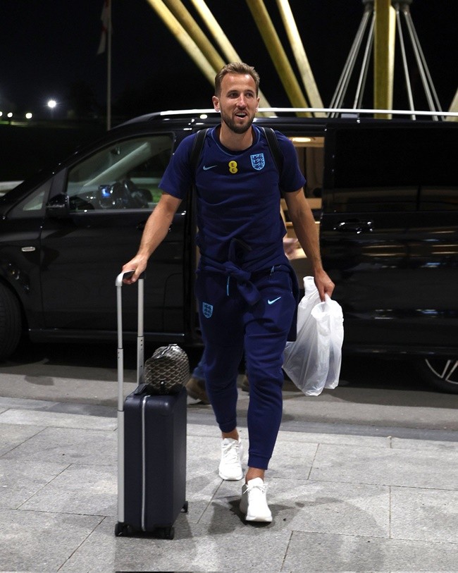 Levi Colwill and Eddie Nketiah join Bukayo Saka and Co at St George's Park - Bóng Đá