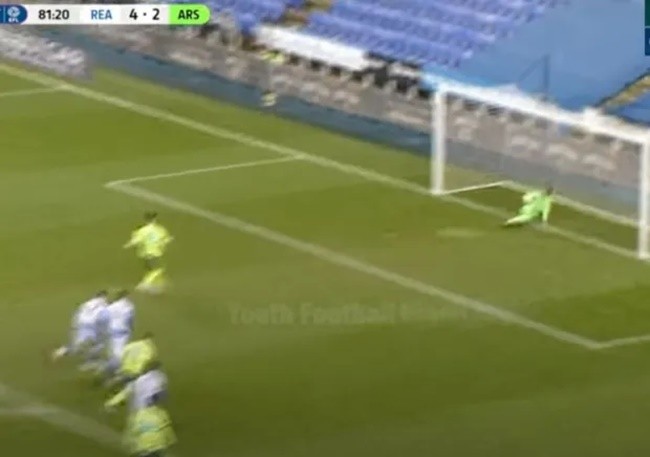 Thảm họa Fabio Vieira - Bóng Đá