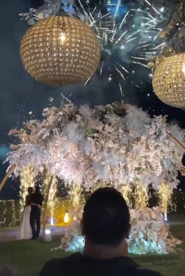 Ashley Cole marries stunning model fiancée Sharon Canu in lavish Italian wedding - Bóng Đá