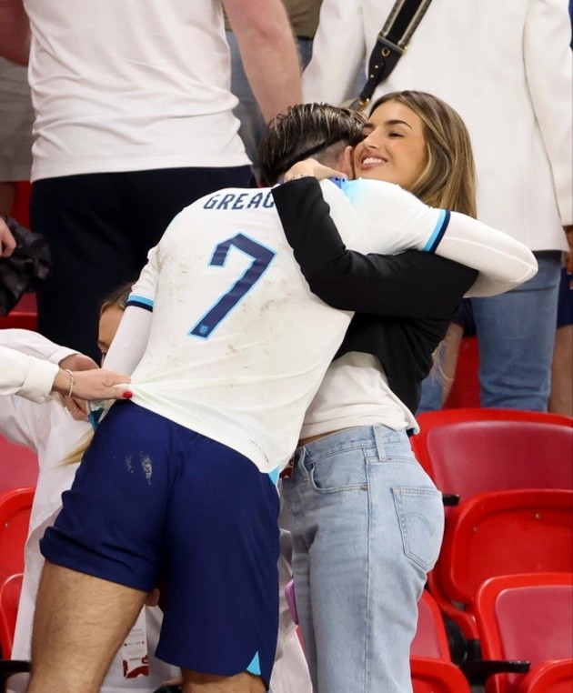 Grealish and Saka’s different lifestyles - Bóng Đá