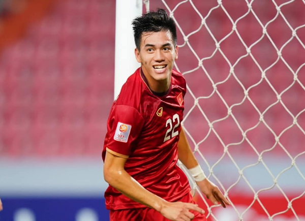 Đội hình ĐT Việt Nam đấu Lào: Bộ 3 HAGL? - Bóng Đá