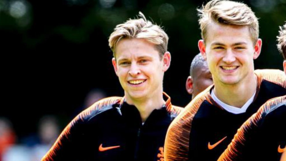 De Jong: De Ligt can come to Barcelona in a few years' time - Bóng Đá