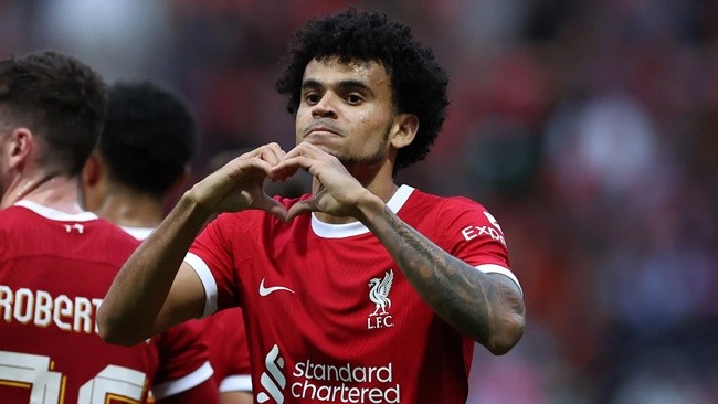 Diaz ghi bàn ngoạn mục - Bóng Đá