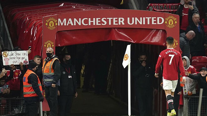 Cùng là chủ Mỹ, Liverpool và Man Utd lại quá khác biệt - Bóng Đá