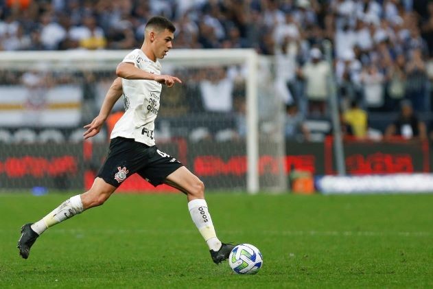 Mục tiêu của Arsenal tuyên bố chưa muốn quan tâm đến Chelsea - Bóng Đá