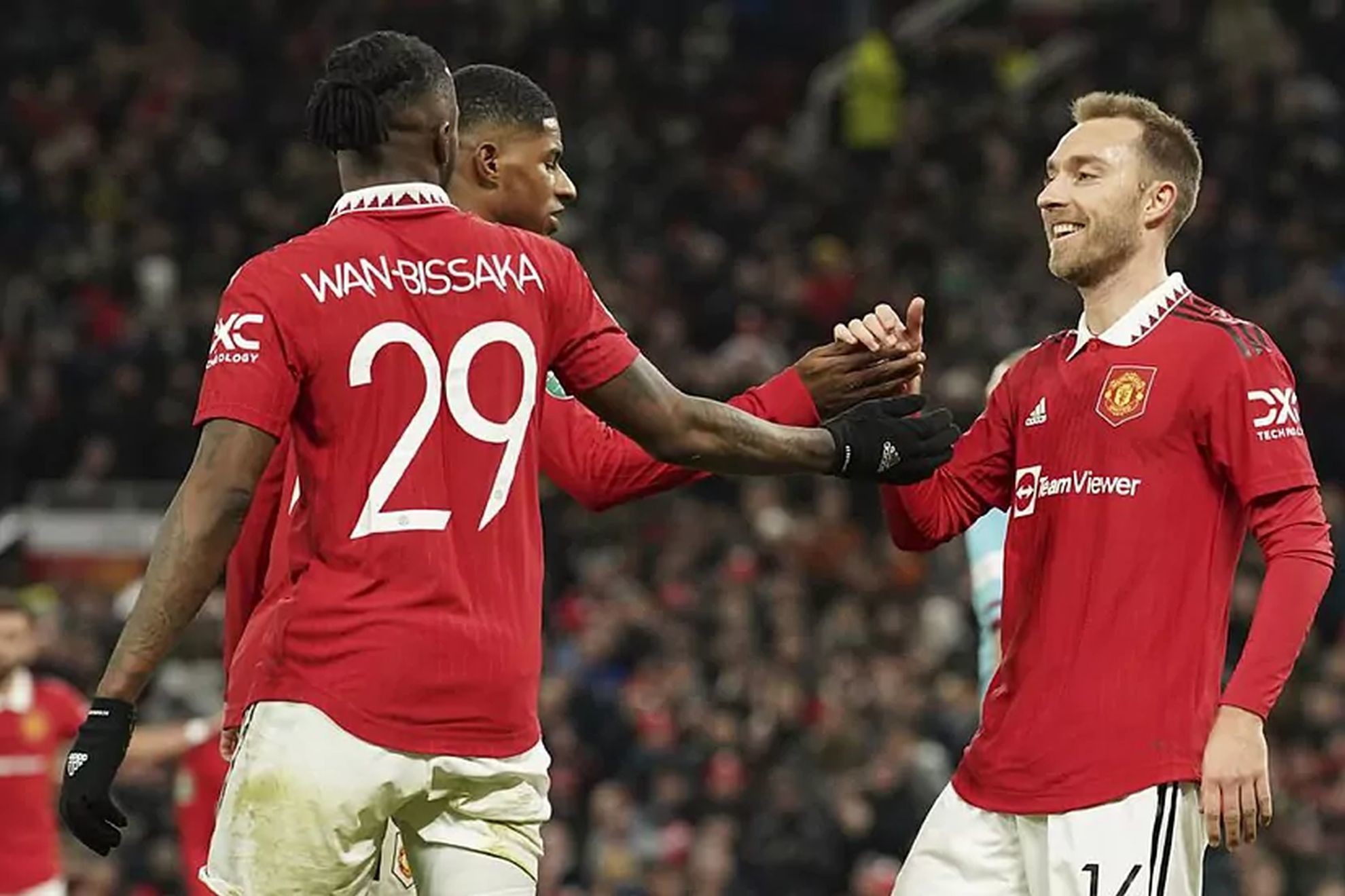 Chỉ với 1 trận, Wan-Bissaka lập tức khiến Ten Hag 'quay xe'? - Bóng Đá