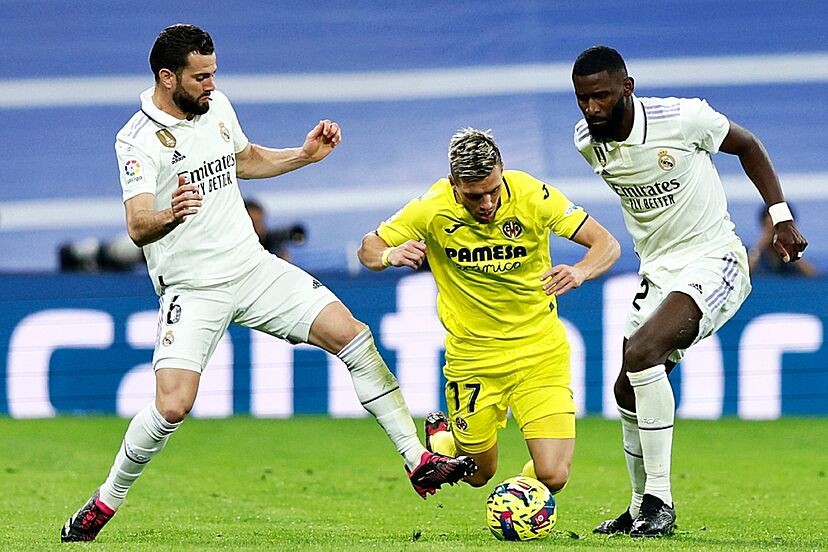 Nacho chỉ ra cầu thủ 