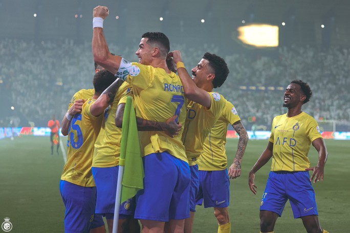Ronaldo sẽ treo giày tại Al-Nassr? - Bóng Đá