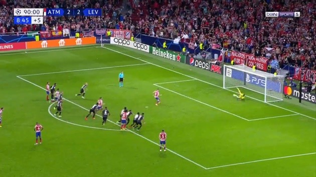 Nghẹt thở quả penalty 90+9, Atletico nối gót Barca chia tay C1 - Bóng Đá