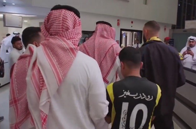 Benzema ra mắt Al-Ittihad - Bóng Đá