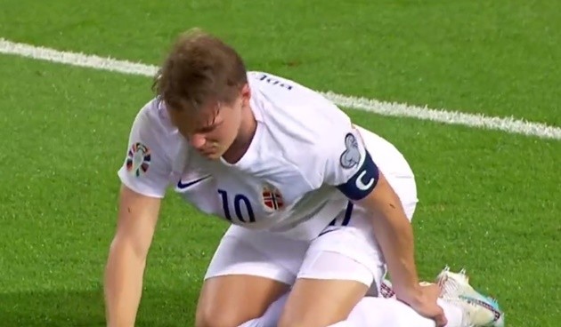 Rodri vướng vào 4 sự việc gây tranh cãi trong 1 tuần - Bóng Đá