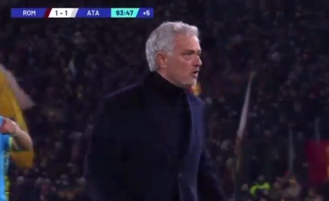 Mourinho thẻ đỏ - Bóng Đá