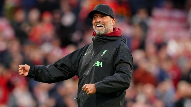 Arsene Wenger khuyên Jurgen Klopp nên 