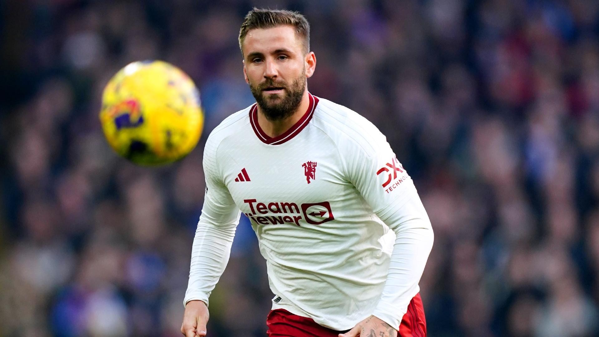 Tới lúc Man Utd tàn nhẫn với Luke Shaw - Bóng Đá