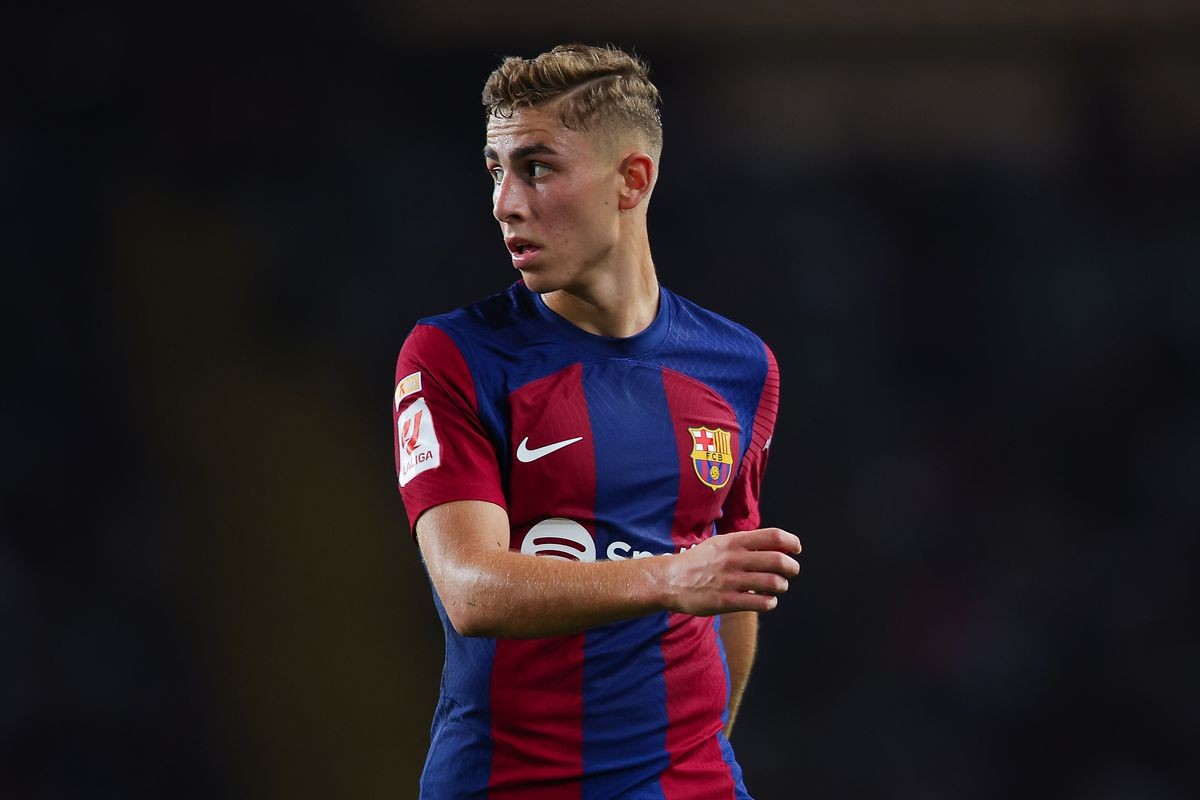 Another Barcelona player can accompany Cubarsi to the Spain squad - Bóng Đá