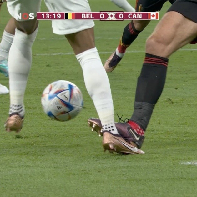 Incident between Milan vs Salernitana - Bóng Đá