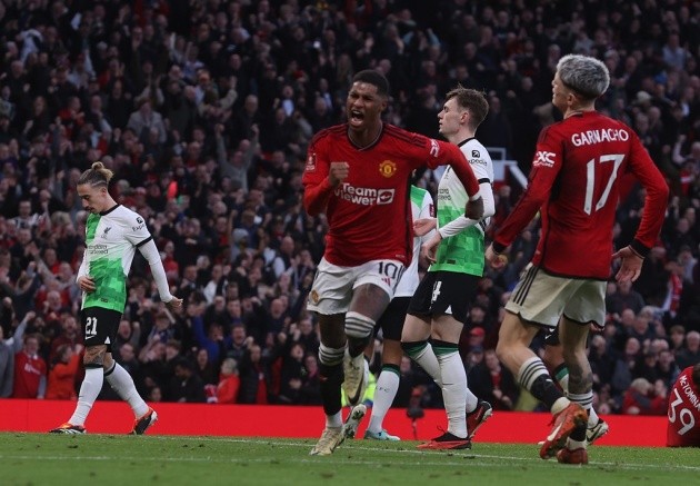 Liverpool  - Bóng Đá