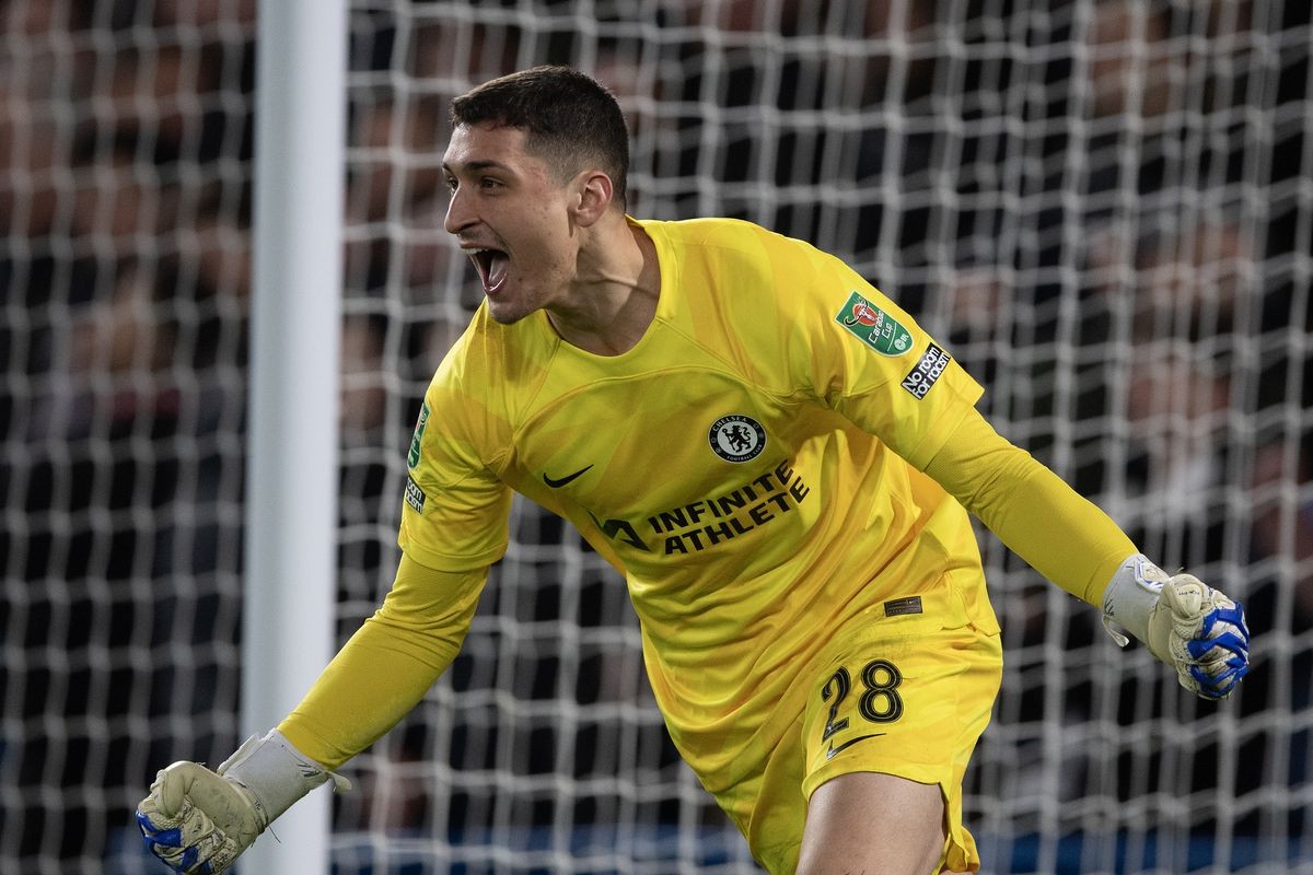 Djordje Petrovic set clear Ederson and Alisson challenge ahead of Chelsea clash against Wolves - Bóng Đá