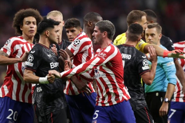 Nghẹt thở quả penalty 90+9, Atletico nối gót Barca chia tay C1 - Bóng Đá