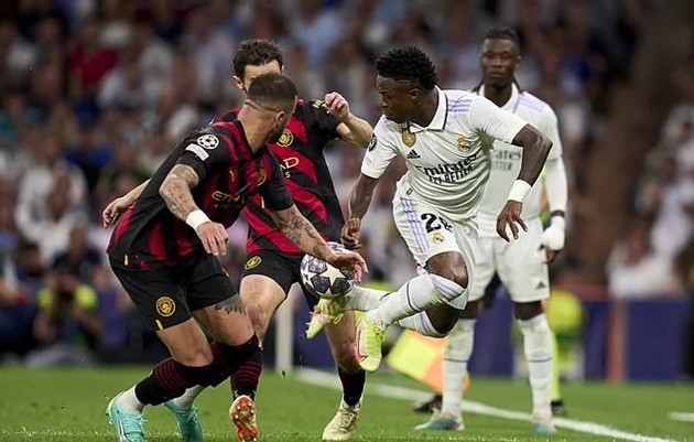 Thêm một ngôi sao 'bỏ túi' Vinicius - Bóng Đá