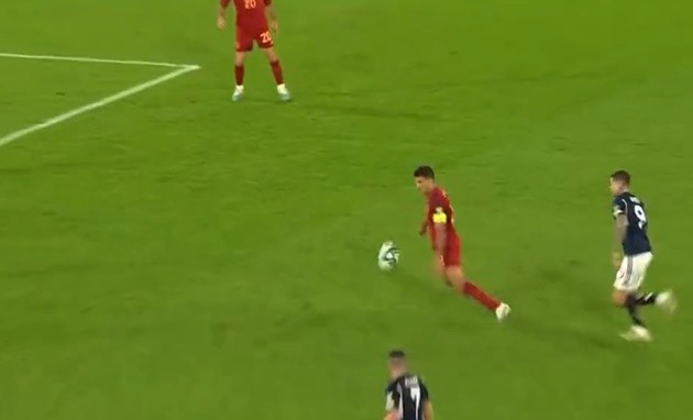 Rodri vướng vào 4 sự việc gây tranh cãi trong 1 tuần - Bóng Đá