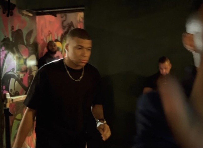 Toàn cảnh Salah bị tấn công, quân đội bảo vệ vào cuộc - Bóng Đá