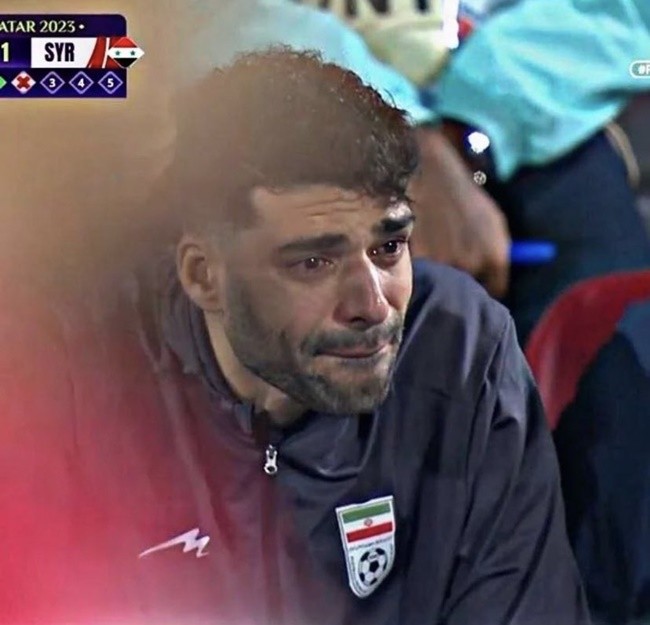 Forgotten Premier League stars earning a fortune while warming the bench - Bóng Đá