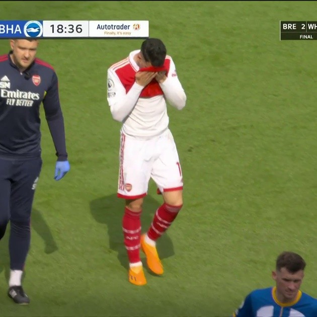 Bissouma SENT OFF - Bóng Đá