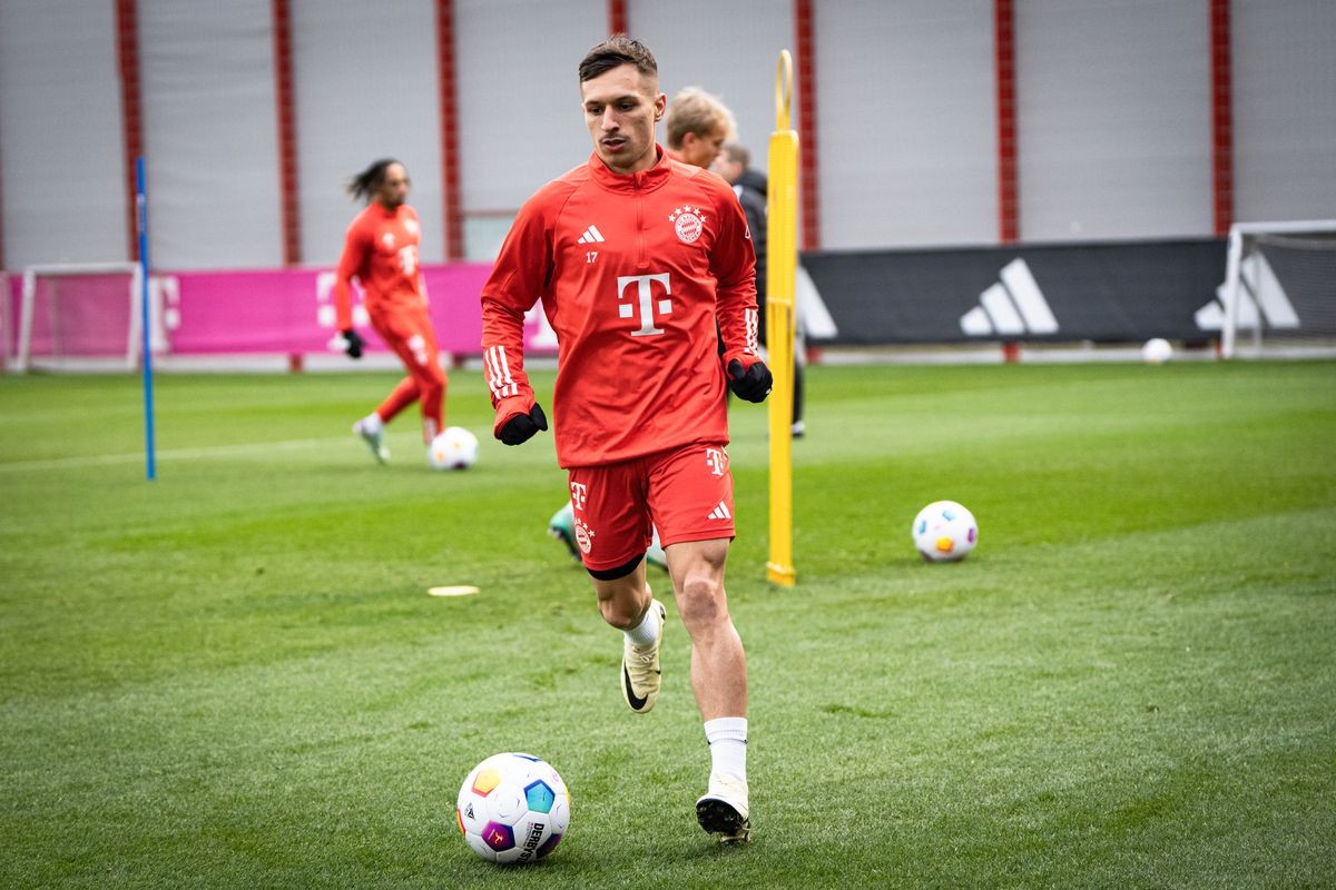 Barcelona, Real Madrid tracking Bryan Zaragoza situation - Bóng Đá