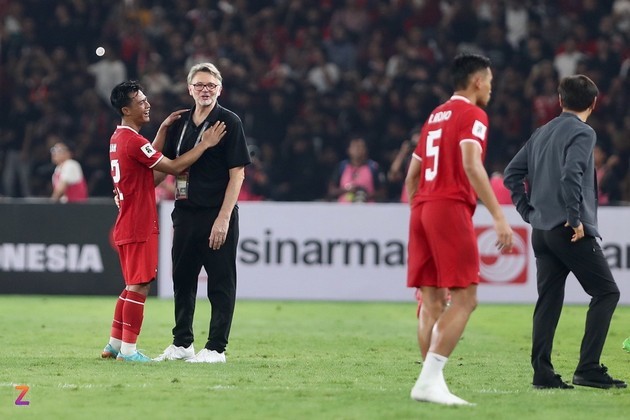 HLV Philippe Troussier đang làm gì với bóng đá Việt Nam? - Bóng Đá