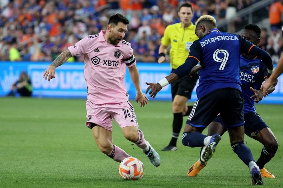 Messi kiệt sức, Inter Miami lo sốt vó - Bóng Đá